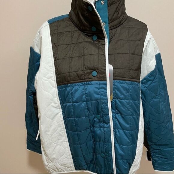 NWT Free  People Landscape View ski jacket
Size S and M - Picture 3 of 8